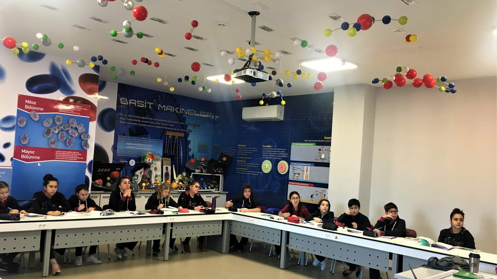 Özel İzmir Bilfen Ortaokulu - Kampüs Görseli