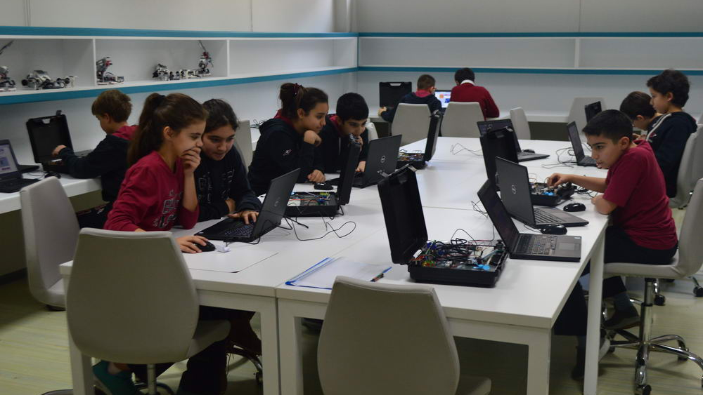Özel Bilfen Çayyolu Anadolu Lisesi - Kampüs Görseli